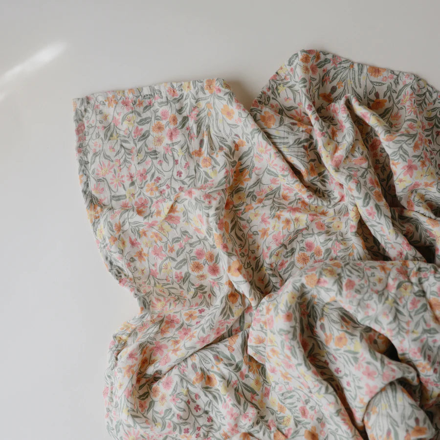Swaddle - Pastel Blooms | Mushie