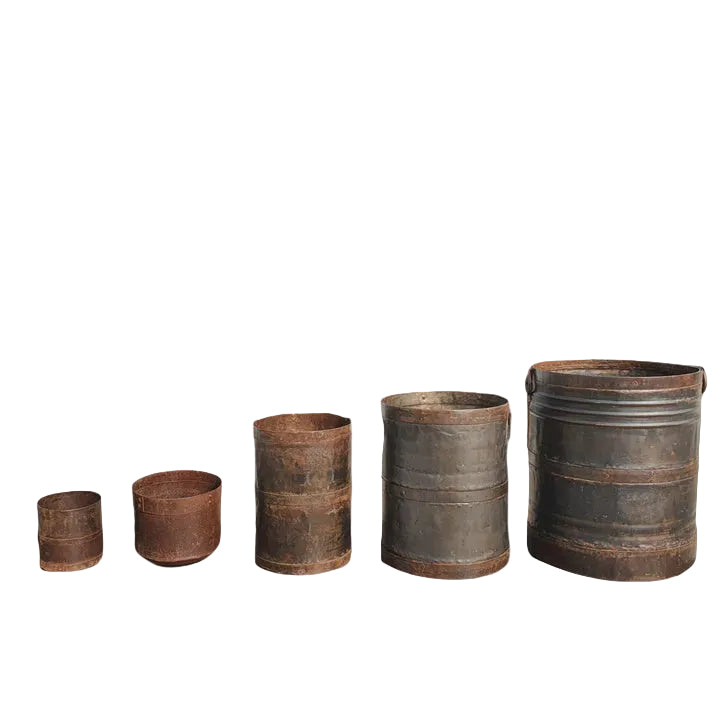 Iron Planters | Blue Goose Imports