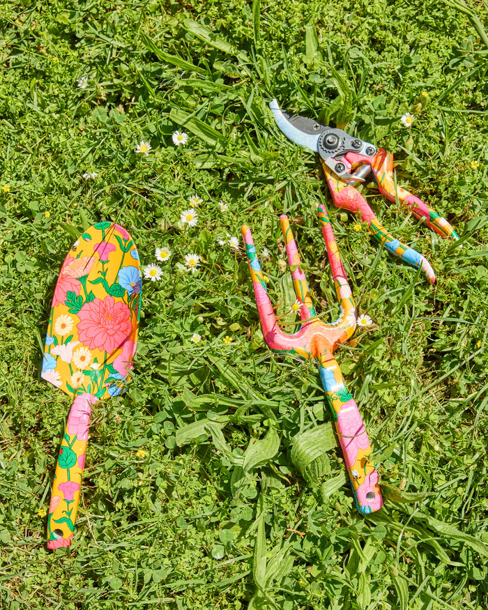 Follow The Sun Yellow Garden Tools and Gloves Set | Kip & Co