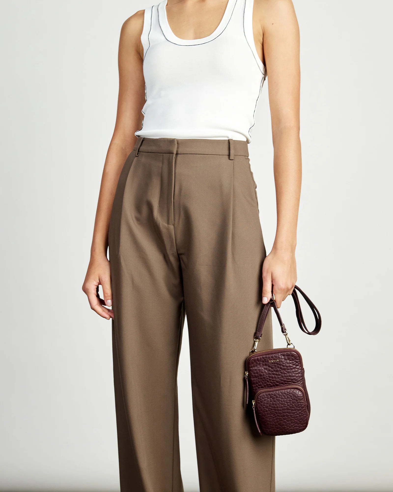 Nikko Phone Sling - Merlot Bubble Pocket  |  Saben