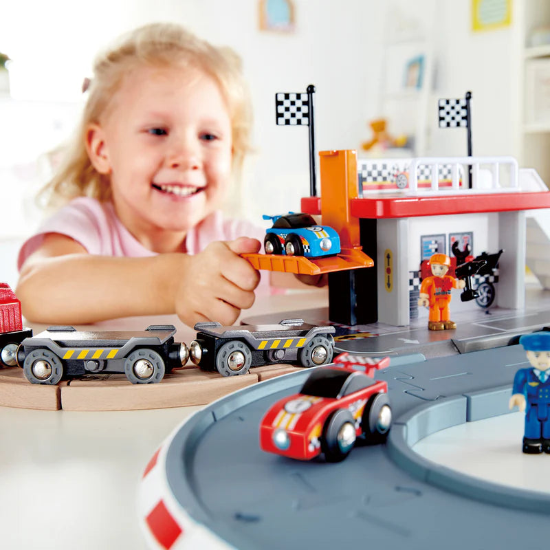 Race Track Station | Hape