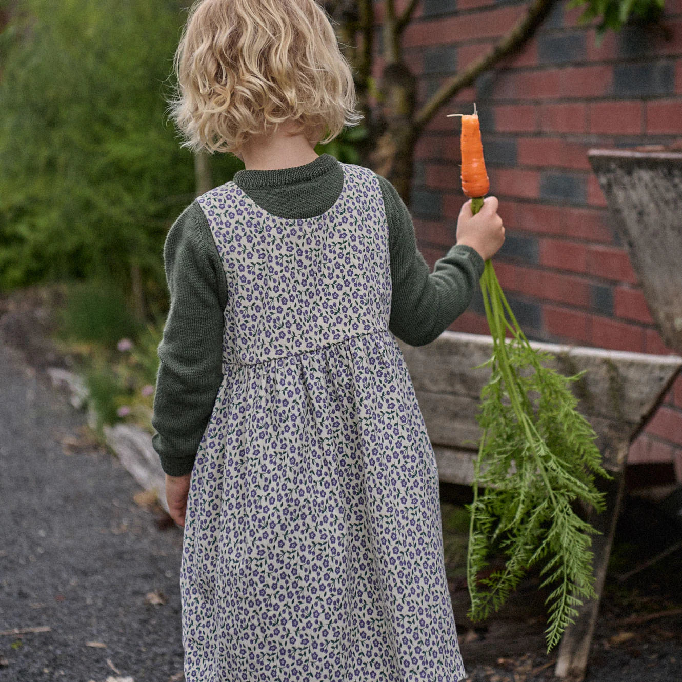AMELIA PINAFORE - Briarwood Heron Print | Nature Baby