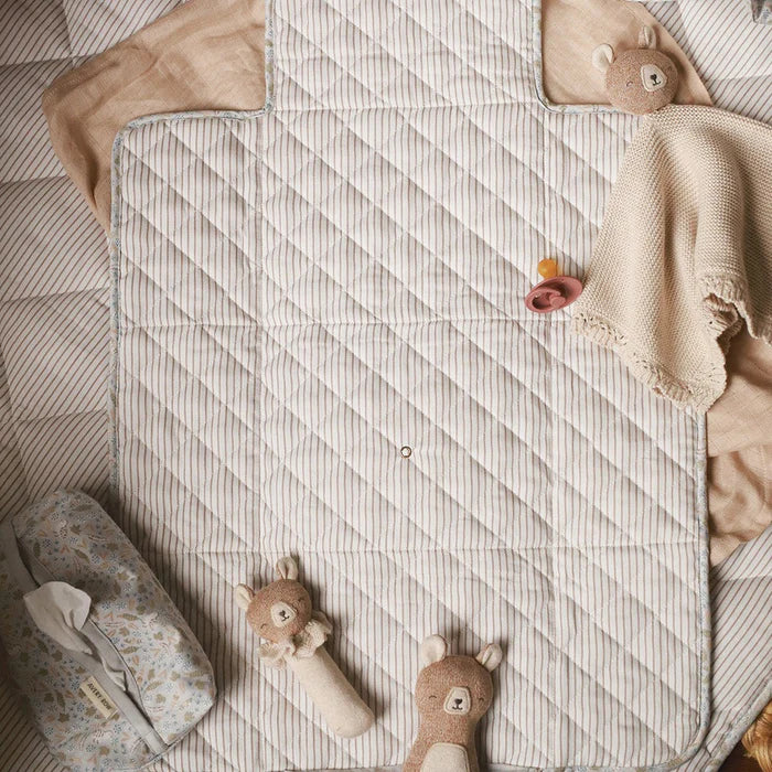 Cuddle Cloth - Brown Bear | Avery Row