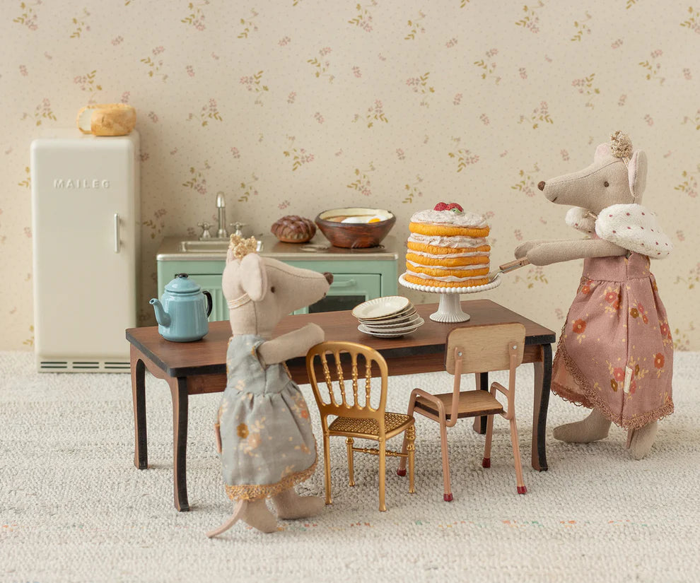 Party Cake and Cake Stand Mouse | Maileg