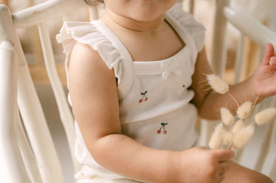 Cherry Ruffle Set | Natural | Aster & Oak