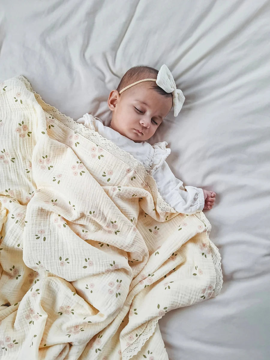 Organic Muslin Blanket - Daisy with Lace | Over The Dandeli