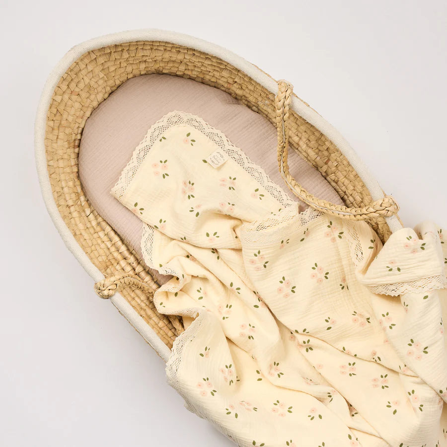 Organic Muslin Blanket - Daisy with Lace | Over The Dandeli