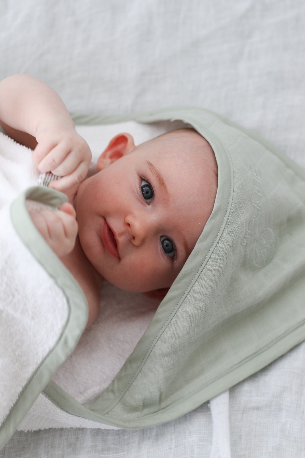 Baby hooded towel - Sage | Burrow & Be
