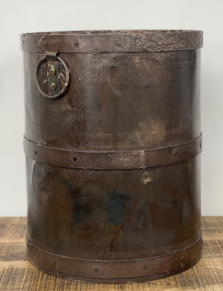 Iron Planters | Blue Goose Imports