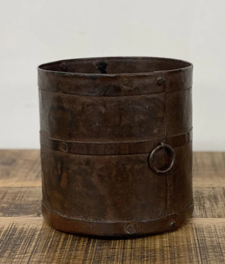 Iron Planters | Blue Goose Imports