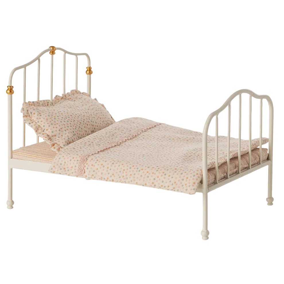Vintage Double Bed Mouse - Off White | Maileg