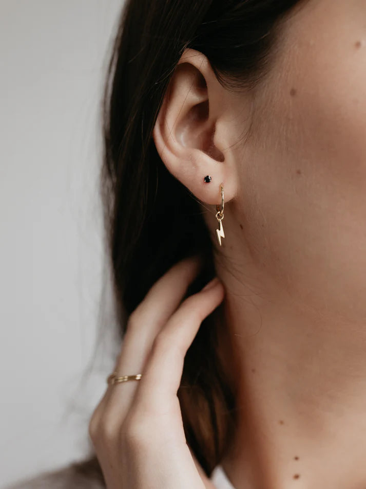 Mini Rock Studs Black - Gold | Sophie Store