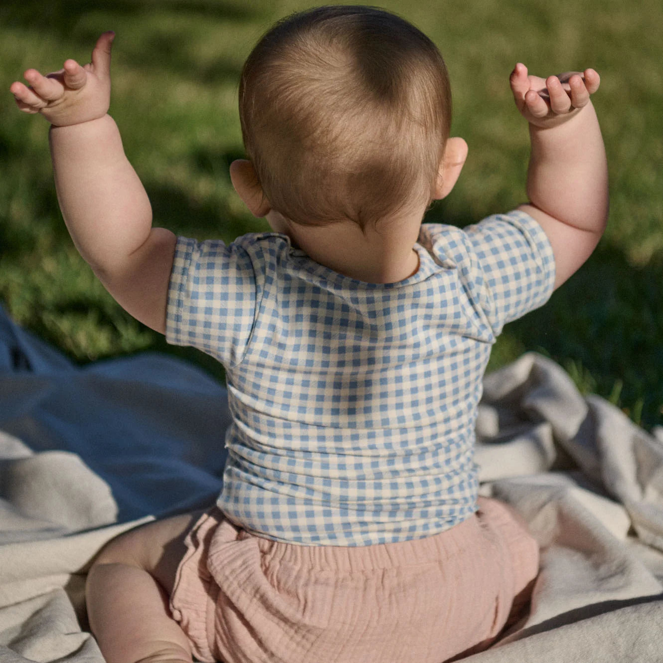 STRETCH JERSEY SHORT SLEEVE BODYSUIT - Blue Gingham | Nature Baby