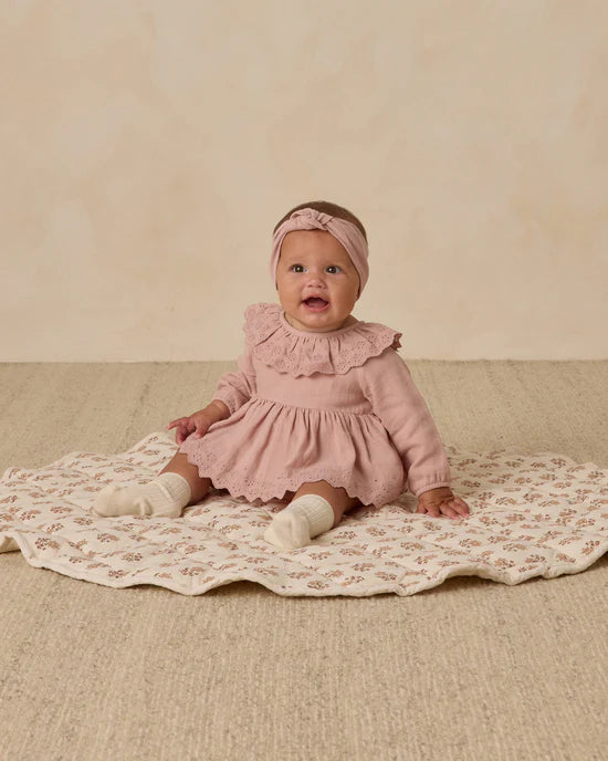 BABY PLAY MAT || DAYLILY | Quincy Mae