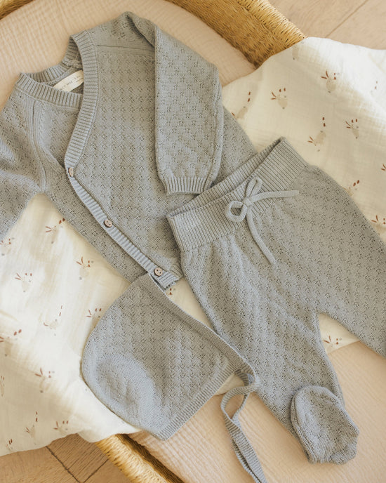 WOVEN SWADDLE || BUNNIES | Quincy Mae