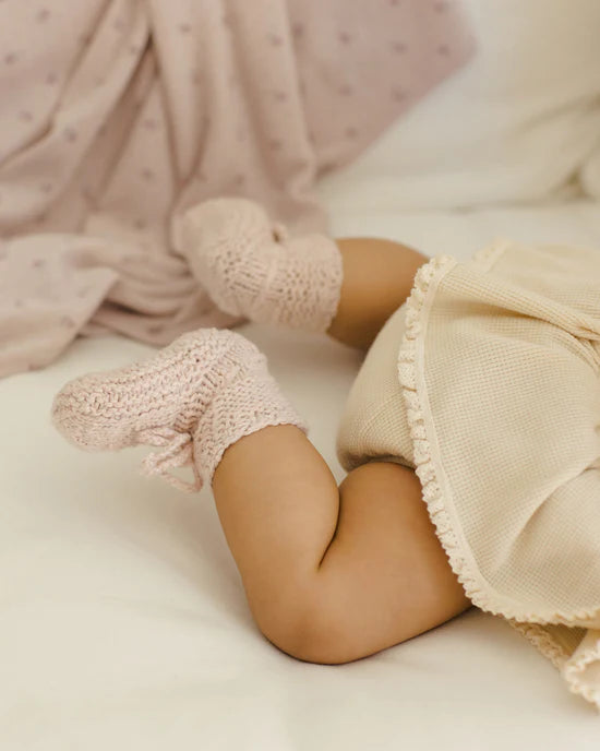 POINTELLE BABY BLANKET || LILAC DITSY | Quincy Mae