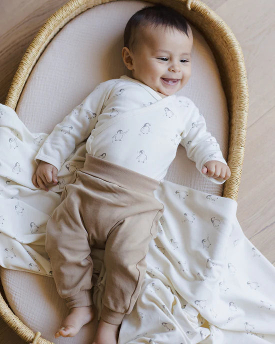 SWADDLE || PENGUINS | Quincy Mae