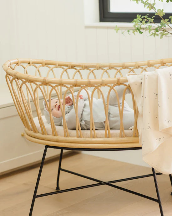 SWADDLE || MOONS | Quincy Mae