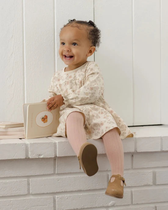 TIERED JERSEY DRESS FLORAL VINE - NATURAL | Quincy Mae
