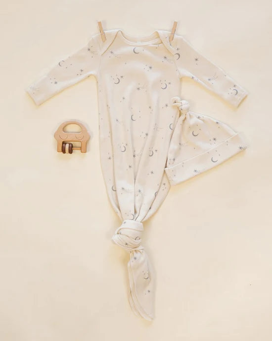 KNOTTED BABY GOWN + HAT SET CELESTIAL - NATURAL | Quincy Mae