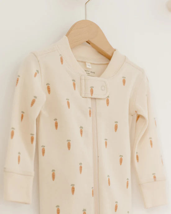 Zip Longsleeve Sleeper || Carrots - NATURAL | Quincy Mae