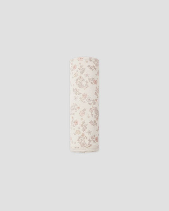 SWADDLE FLORAL VINE - NATURAL | Quincy Mae