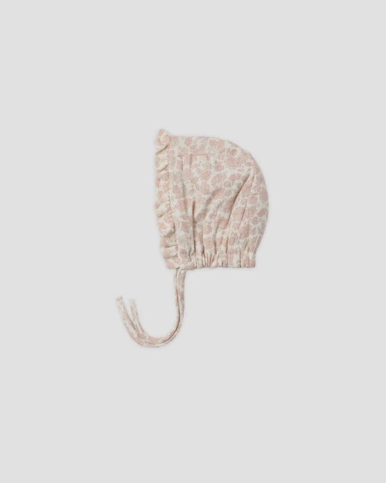 WOVEN RUFFLE BONNET PINK BLOSSOM - IVORY | Quincy Mae