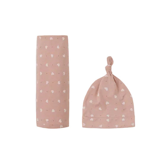 Bamboo Swaddle + Knotted Hat - Pink Hearts | Quincy Mae