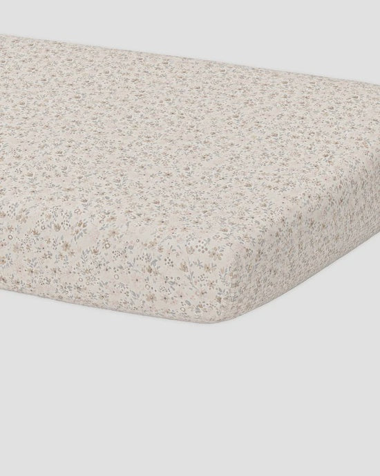 BAMBOO CRIB SHEET BLOOM - NATURAL | Quincy Mae