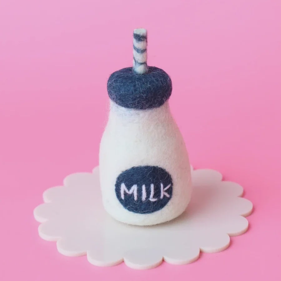 Play Milk | Juni Moon