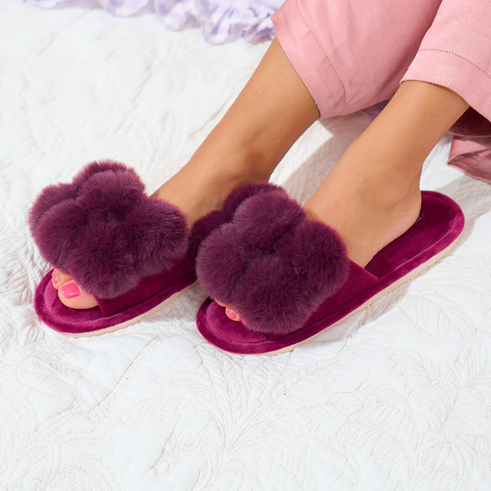 COSY LUXE Slippers Pom Pom || Mulberry | Annabel Trends
