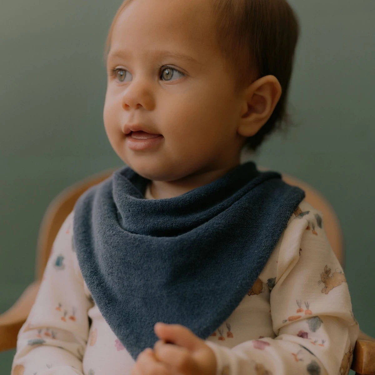 TRIANGLE BIB TERRY - Vintage Indigo | Nature Baby