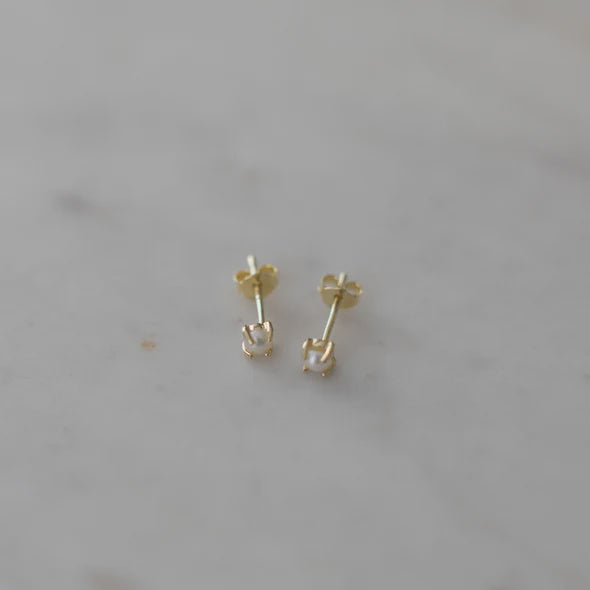 Mini Pearl Studs | Sophie Store