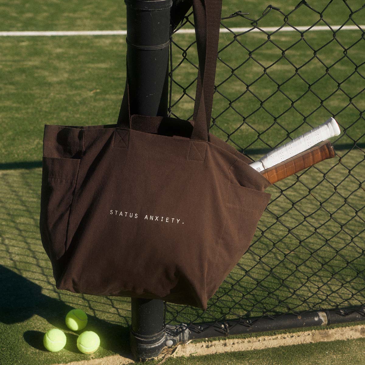 Knees Deep Bag - Bark | Status Anxiety