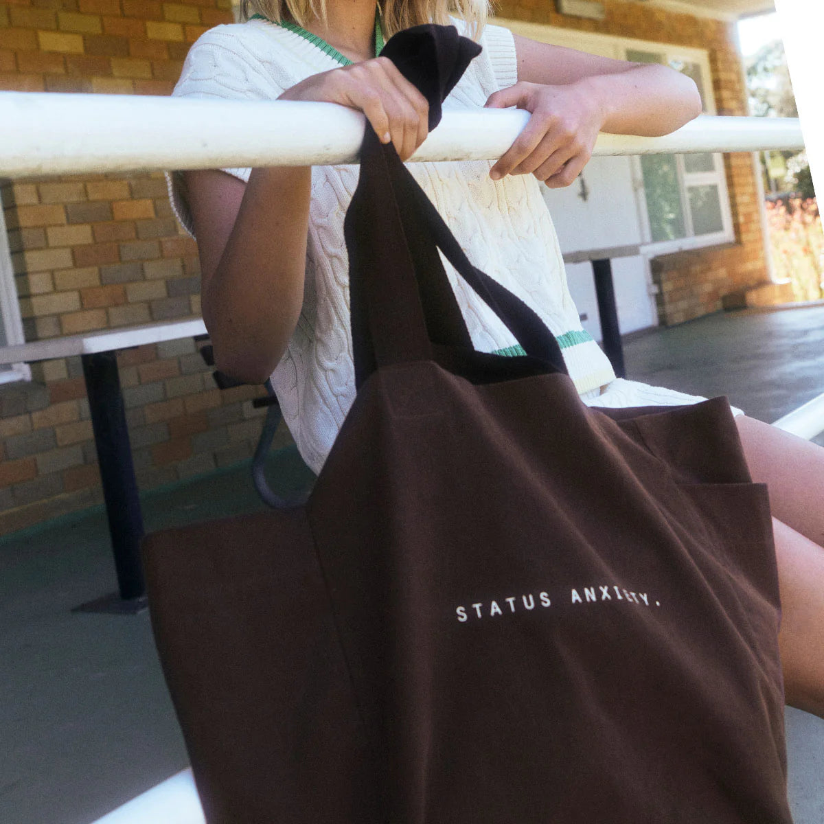 Knees Deep Bag - Bark | Status Anxiety