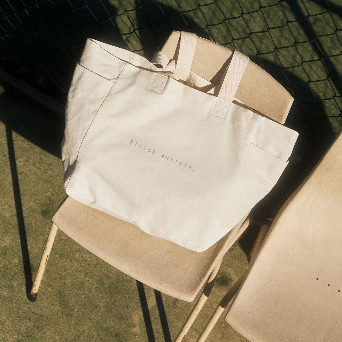 Knees Deep Bag - Cream | Status Anxiety