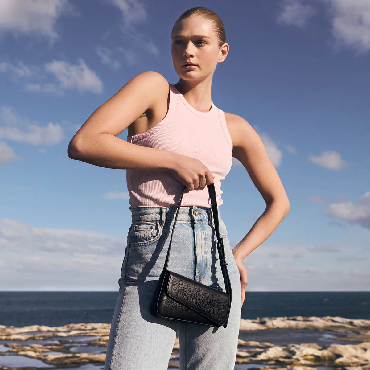 Overnight Obsession Bag - Black | Status Anxiety