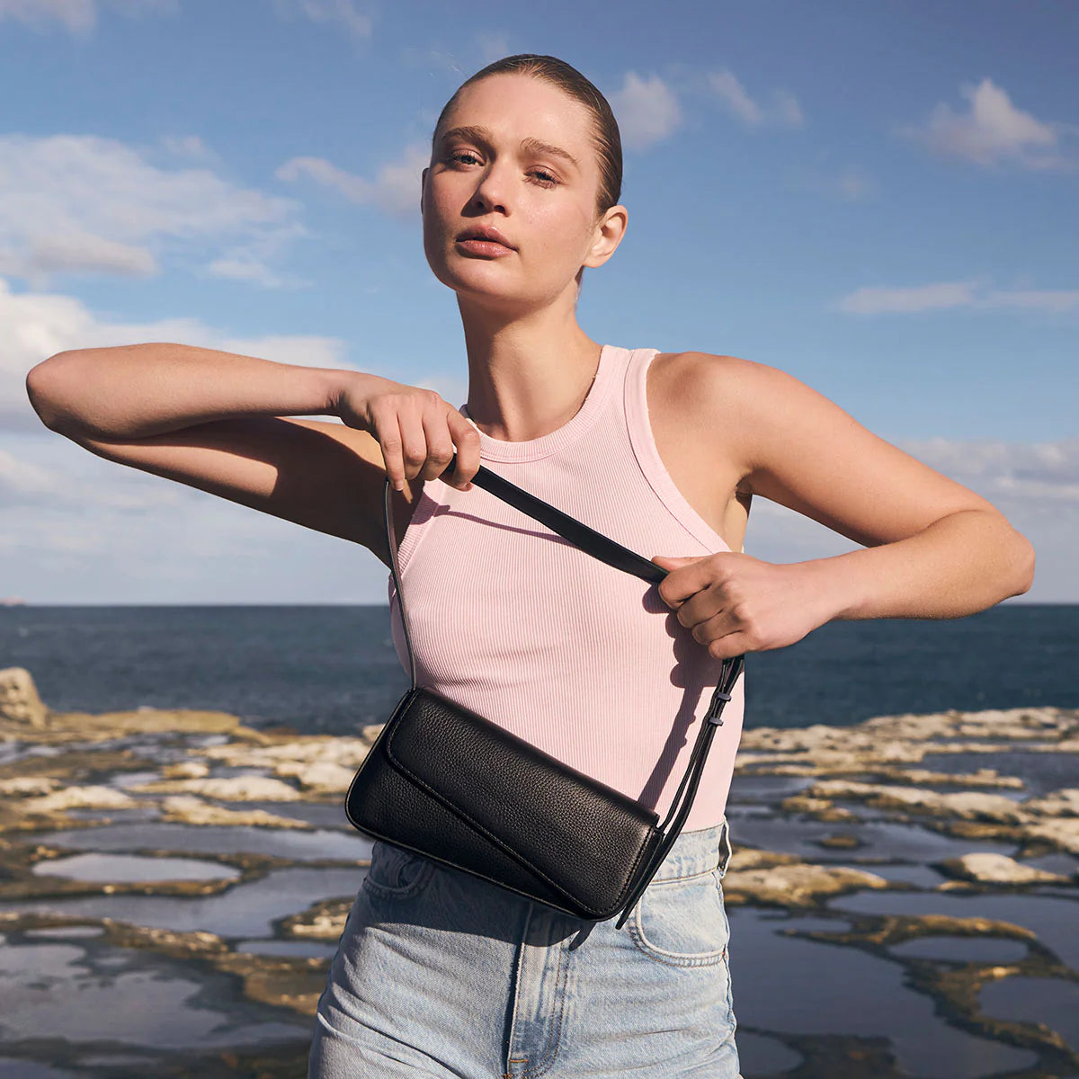 Overnight Obsession Bag - Black | Status Anxiety