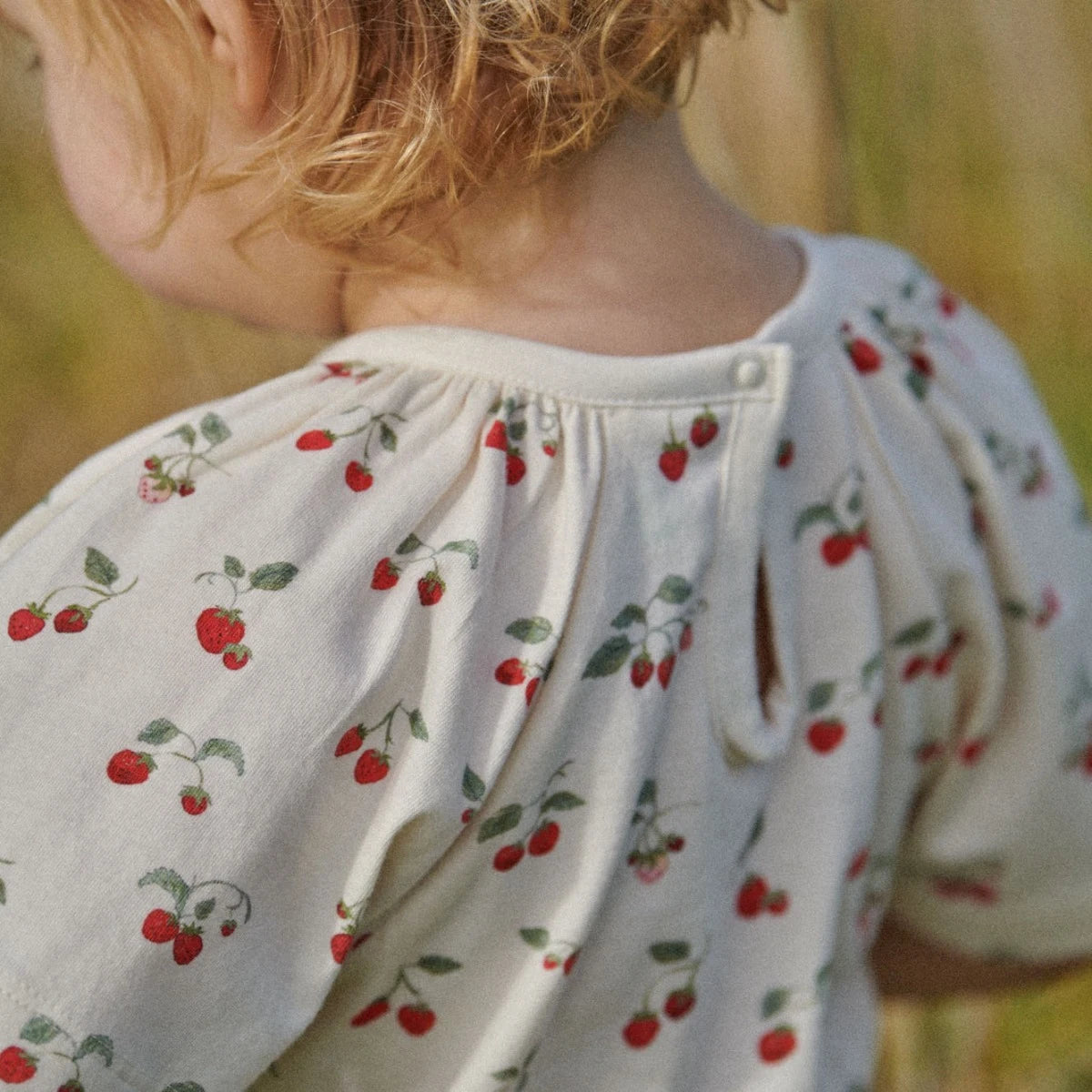 FAYE TEE. Strawberry Blush Print | Nature Baby