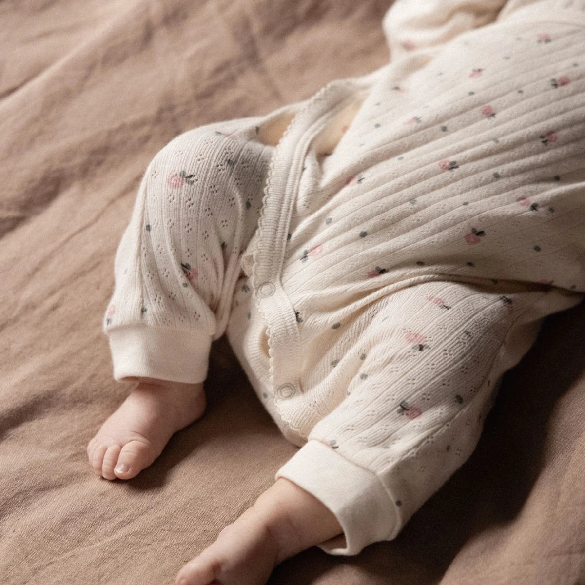 KIMONO STRETCH & GROW POINTELLE - Posey Blossom Print | Nature Baby