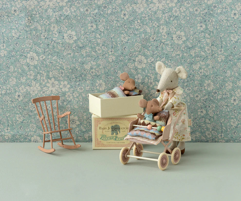 Rocking Chair Mouse dark powder Maileg