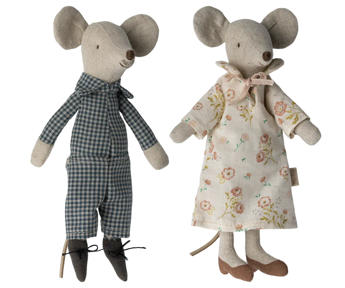 Grandma And Grandpa Mice in Box | Maileg