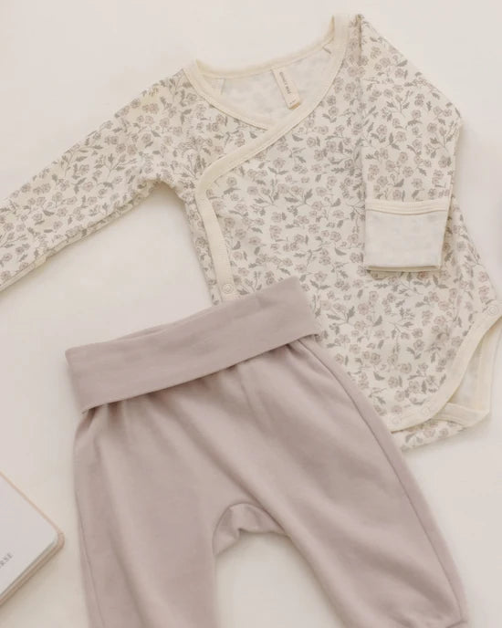 Side Snap Bodysuit + Pant Set Floret - Lilac | Quincy Mae