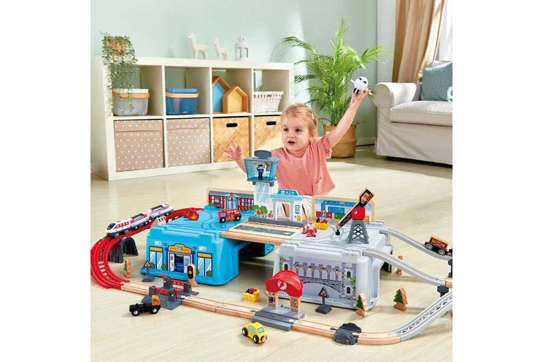 Super Cityscape Transport Bucket Set | Hape