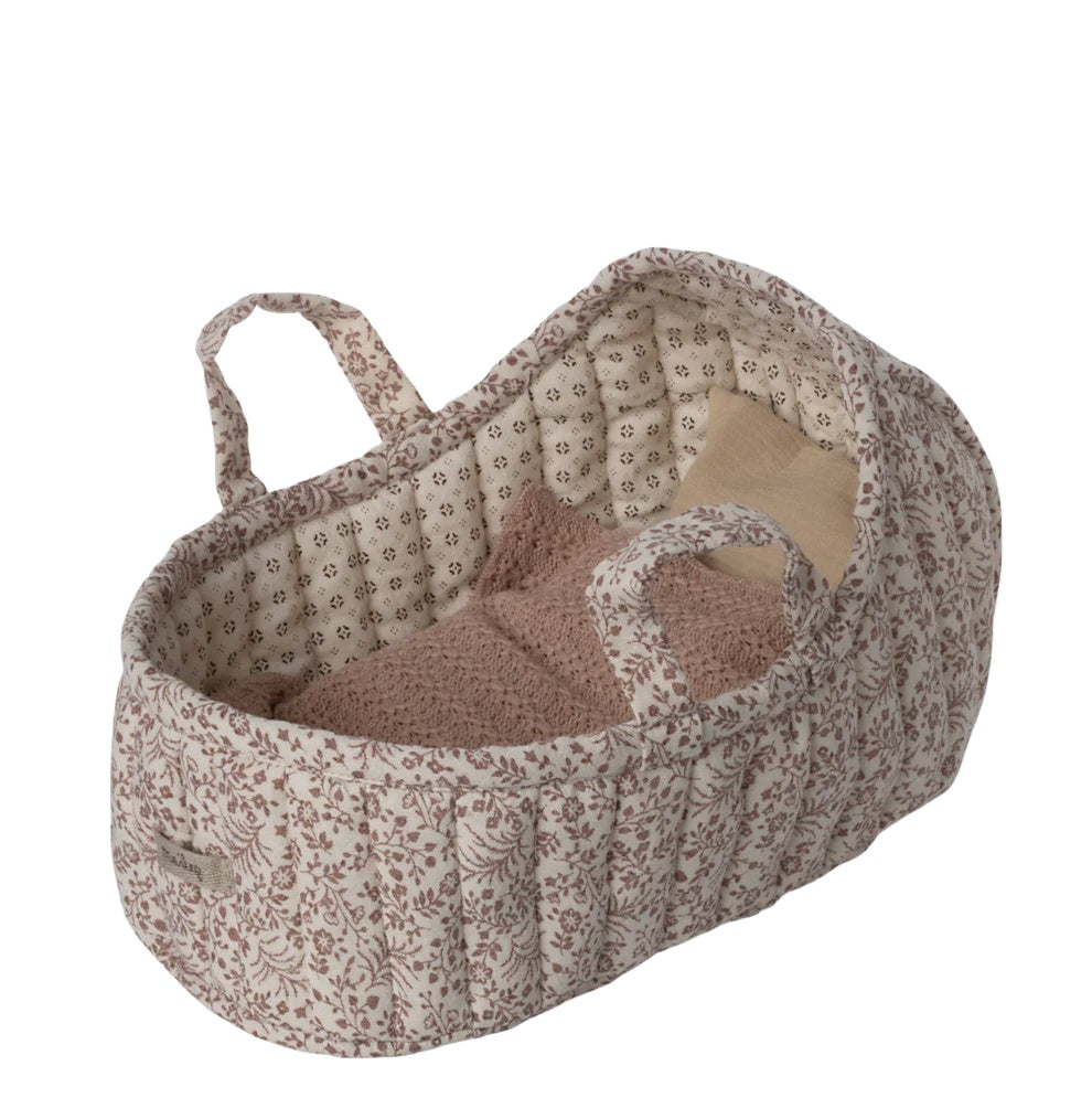 Carry Cot Large off-white | Maileg
