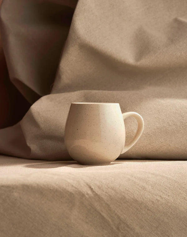 Hug Me Mugs / Speckled White | Robert Gordon