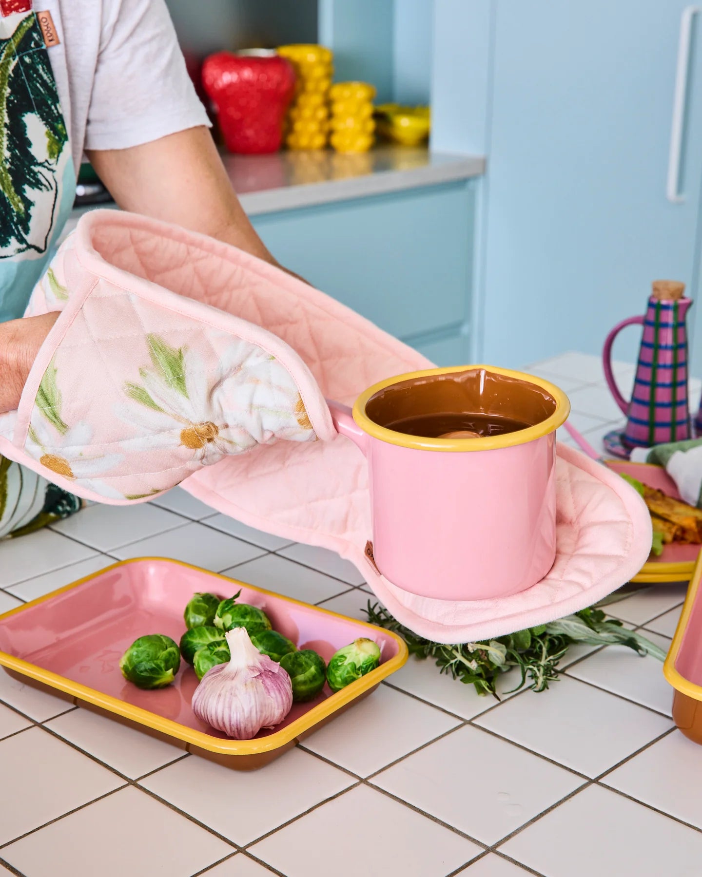 Sweet Daisy Double Oven Mitt | Kip & Co