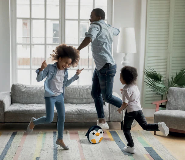 Freeze Dance with Chilly | Blue Orange Games