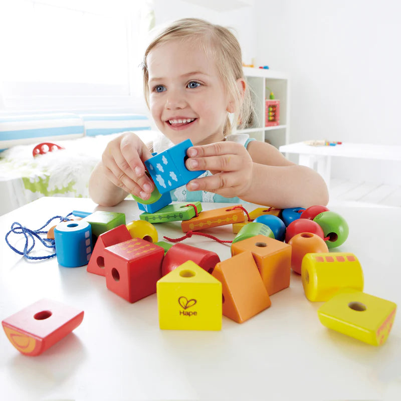 String Along Shapes | Hape
