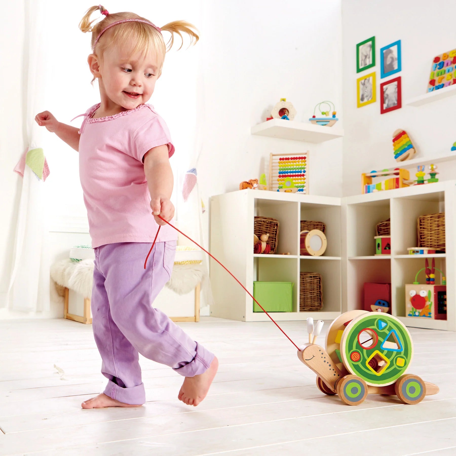 Walk-A-Long Snail | Hape
